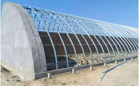 Energieeinsparendes kleines Solargewächshaus für kaltes Klima